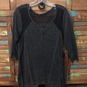 Lace detail 3/4 length shirt